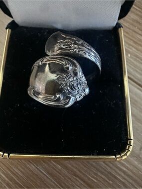 William Roger’s Oneida Spoon Bypass Ring 6.5